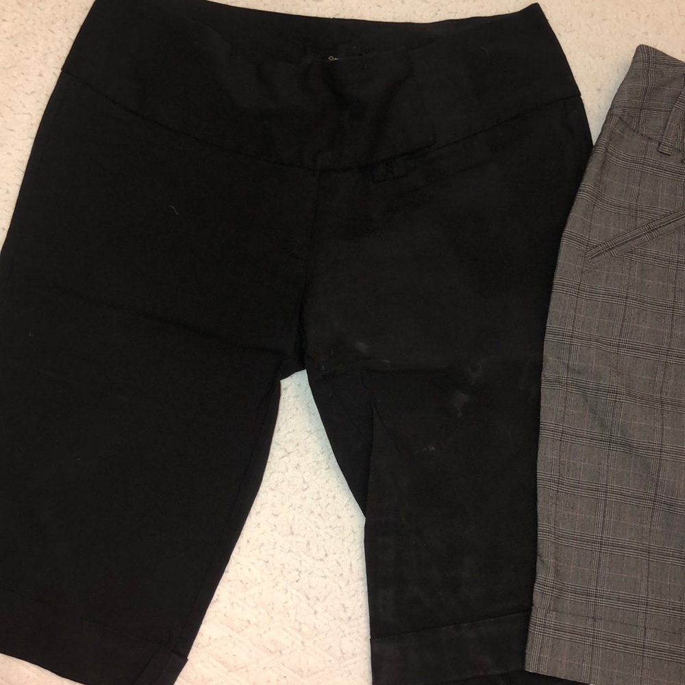 Shorts - Picture 2 of 4